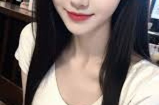 曝4瓜！湖南台女主持爱买高仿、体重反弹、怀四胎沈腾令人意外