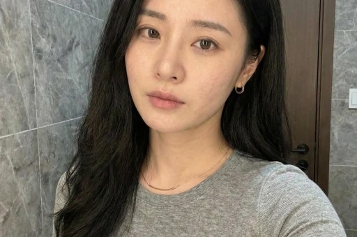 娱乐圈一天3个大瓜!顶流恋情、官宣离婚、疑似求婚网友态度大不同 娱乐圈一天3个大瓜!顶流恋情、官宣离婚、疑似求婚网友态度大不同